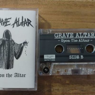 Grave altar - upon the altar