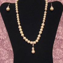 Cream Glass Pearl & Crystal Necklace Set