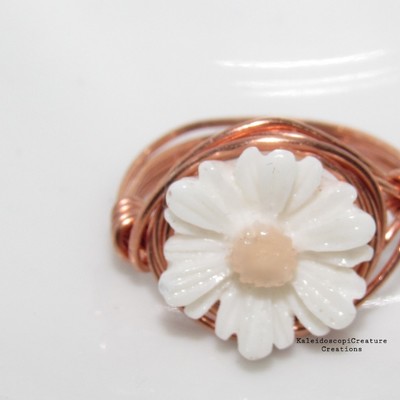 White daisy ring