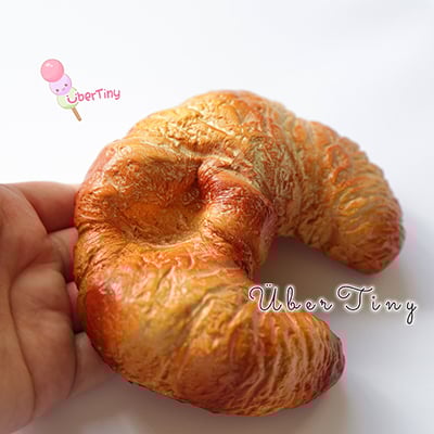 Super slow rising (ssr) croissant squishy (scented!)
