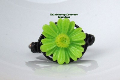 Green Daisy Ring