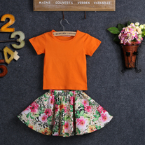 Sitting Pretty Top and Skirt Set - Thumbnail 3