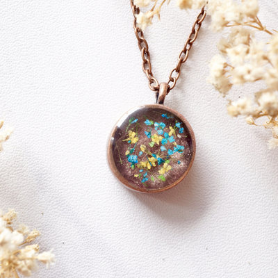 Real dried flowers in resin necklace, thick copper circle in rose gold, yellow, green, blue
