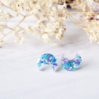 Real Dried Flowers and Resin Moon Stud Earrings in Purple Blue Teal Mint - Thumbnail 3