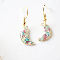 Real Dried Flowers and Resin Earrings, Gold Moons in Yellow and Red - Thumbnail 4