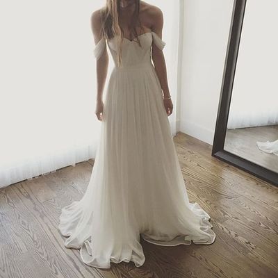 White prom dress, off the shoulder long bridesmaid dress, sweetheart wedding party dresses, cheap chiffon prom dresse