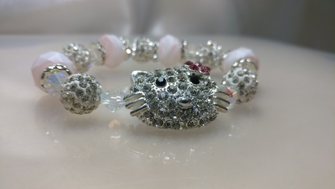 Rhinestone kitty bracelet 