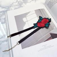 Retro Rose Choker - Thumbnail 2
