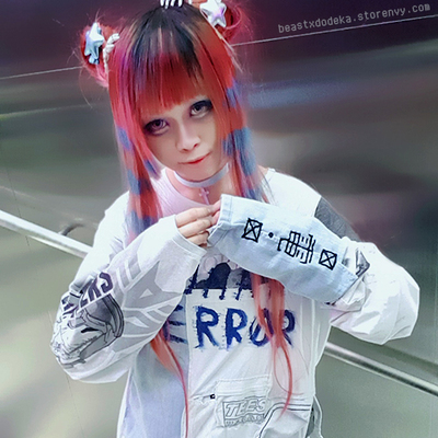 Human error upcycled pullover