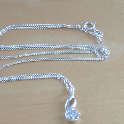 925 cubic zirconia pendant &18" sterling silver chain/cz crystal pendant/cz crystal necklace/cz jewellery/cz jewelery/cz jewelry/cz crystal