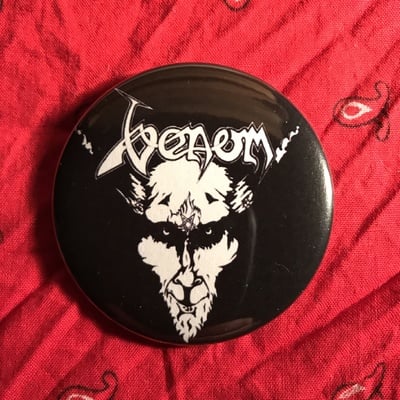 Venom- black metal button - Thumbnail 2