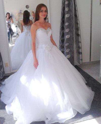 Elegant Wedding Dress Ball Gown Organza Bridal Gown Sweetheart Ruffles Wedding Dress