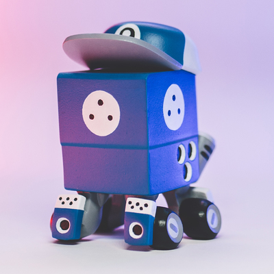 Swaggbot 'thinking tank' toyconuk exclusive