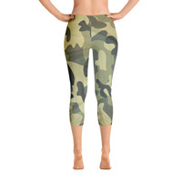 Michael David Camo Collection - In November Rain Capris - Thumbnail 4