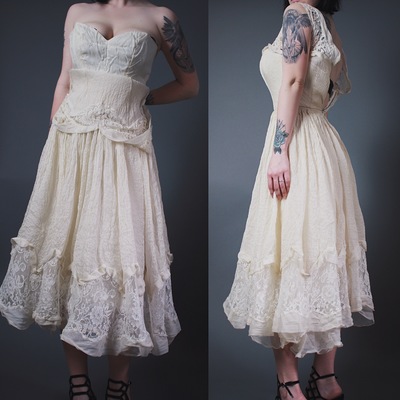 CLAIMED @vamps420 - Vintage 1950s Layered Lace Steampunk Wedding Dress