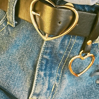 Heart shaped ring leather belt