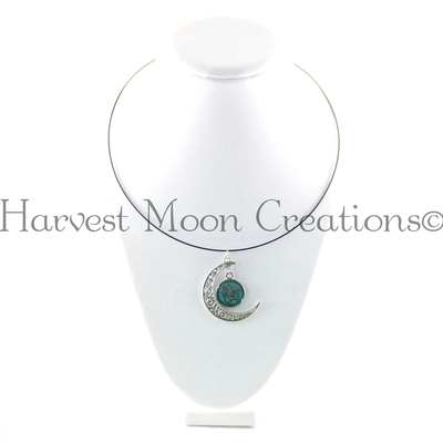 Under the mystic moon -choker