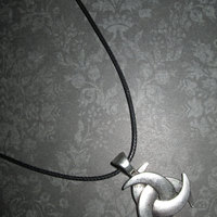 Triple Crescent Moon Necklace - Thumbnail 2
