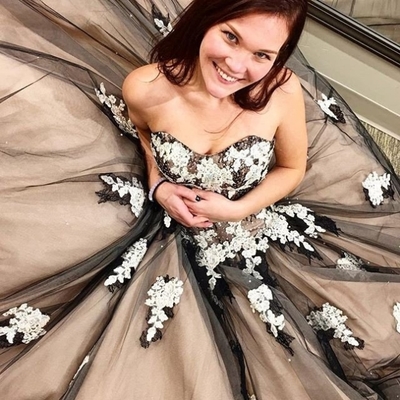 Sweetheart Appliques Ball Gown Tulle Prom Dresses 