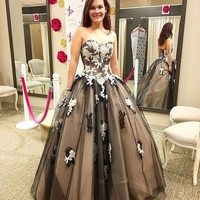 Sweetheart Appliques Ball Gown Tulle Prom Dresses  - Thumbnail 1