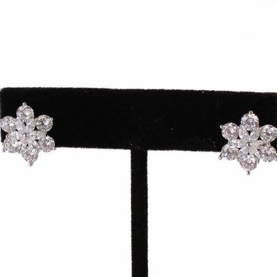 Crystal flower earrings