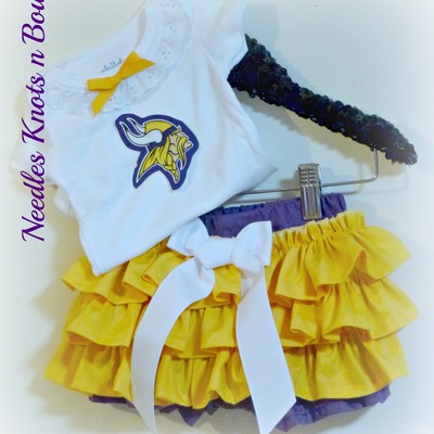 Girls minnesota vikings outfit, baby girls football outfit, game day, baby shower gift - Thumbnail 3