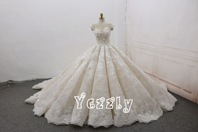 Luxury Ball Gown Puffy Lace Applique Flowers Wedding Dresses 2017 Long Crystal Wedding Gowns 