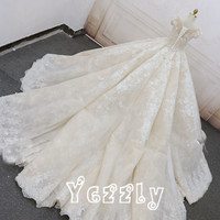 Luxury Ball Gown Puffy Lace Applique Flowers Wedding Dresses 2017 Long Crystal Wedding Gowns  - Thumbnail 2