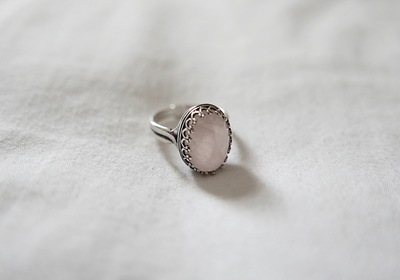 Oval Rose Quartz Ring 
