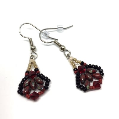 Ruby red and black dangle earrings - Thumbnail 3