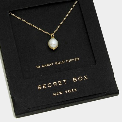 Secret box pearl necklace