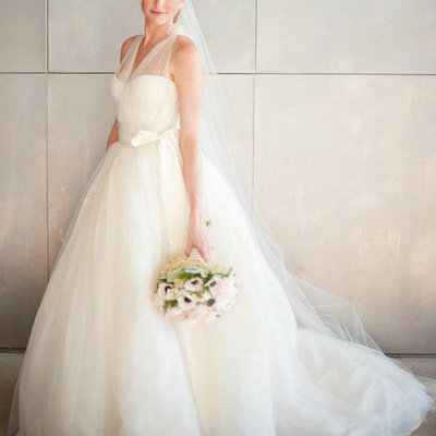 Romantic tulle wedding dress,v-neckline tulle straps bridal dress,sexy wedding gown