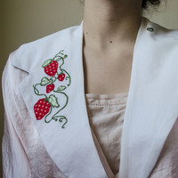 Strawberry Embroidery Collar - Thumbnail 3