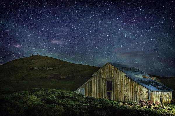 Yellow Barn, Starry Night (11x17)