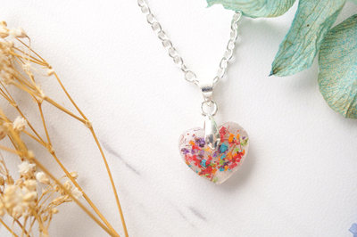 Real Dried Flowers in Heart Resin Necklace in Party Mix