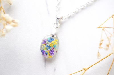 Real Dried Flowers in Oval Resin Necklace in Blue Mint Yellow Purple