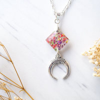 Real Dried Flowers in Diamond Resin Necklace with Silver Boho Horseshoe Charm - Thumbnail 1