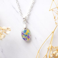 Real Dried Flowers in Oval Resin Necklace in Blue Mint Yellow Purple - Thumbnail 2