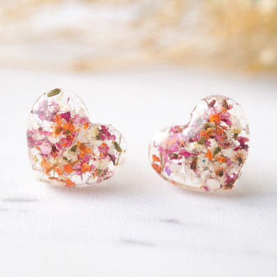 Real dried flowers and resin heart stud earrings in pink orange white