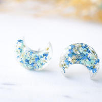 Real Dried Flowers and Resin Moon Stud Earrings in Mint Blue White - Thumbnail 2
