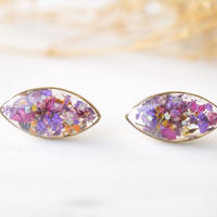 Real Dried Flowers and Resin Eye Stud Earrings in Purple Mix - Thumbnail 4