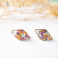 Real Dried Flowers and Resin Diamond Stud Earrings in Purple Pink Orange Mint - Thumbnail 3