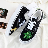 Harajuku graffiti giraffe leaves hand-painted shoes - Thumbnail 2