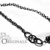 Dark Night Fangs necklace - Thumbnail 2