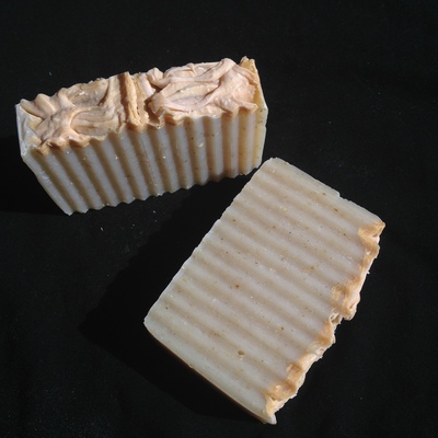 White Tea & Ginger - Gentle Exfoliating Oatmeal Soap