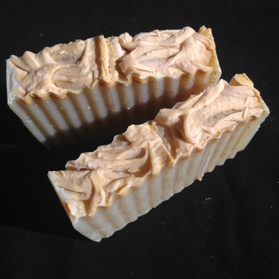White tea & ginger - gentle exfoliating oatmeal soap