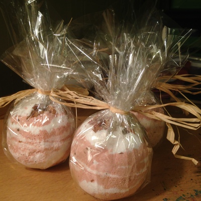 Fresh rose bath bomb