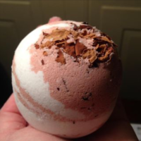 Fresh Rose Bath Bomb - Thumbnail 2