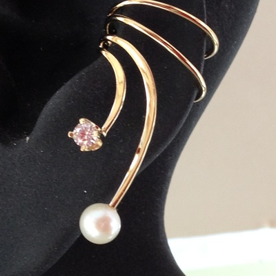 Cultured pearl & cz