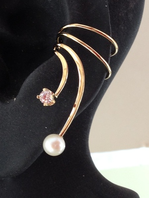 Cultured Pearl & CZ